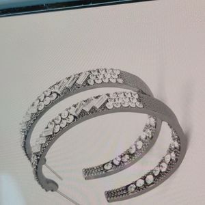 Fashion hoops earrings